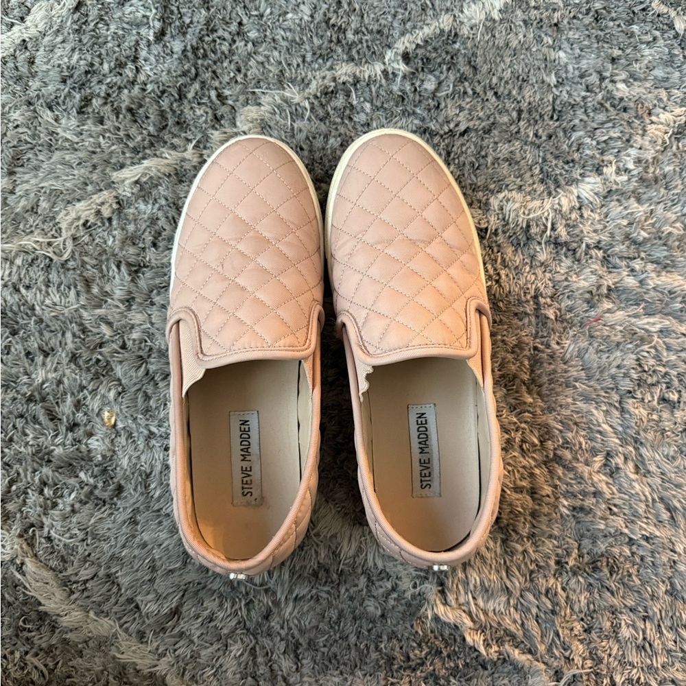 Pink Steve Madden shoes size 7 women’s